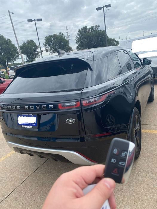 2020-land-rover-Range-Rover-added-key